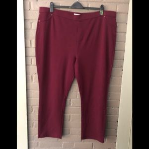 Susan Graver Pull on stretch pants 3x, pre-owned, maroon color